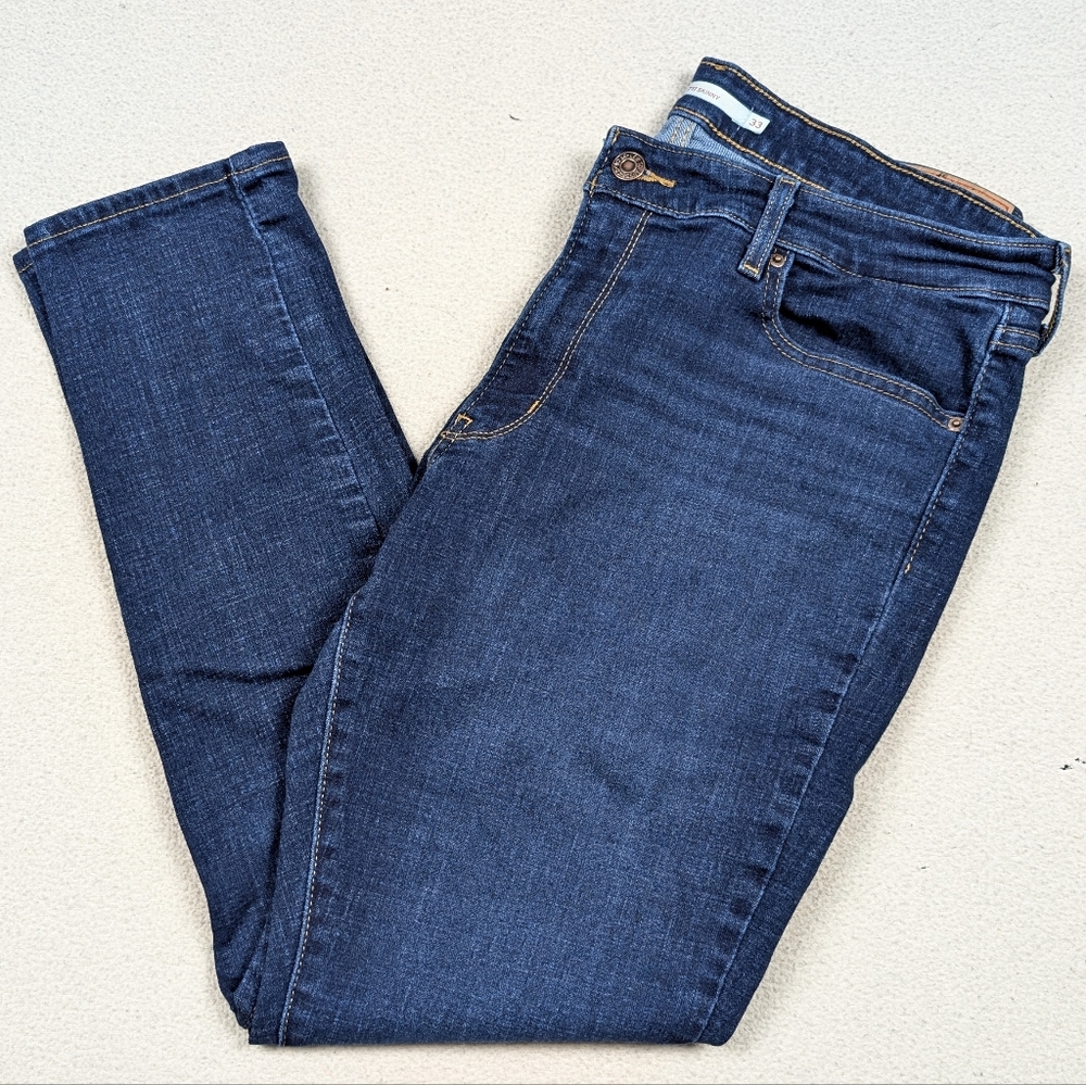 Women's Blue Levi's 711 Skinny Jeans Size 33 Crop Dark Wash Stretchy Mid-Rise